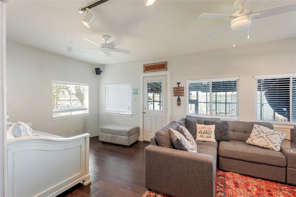 1601 Forum Circle #156 Graford, TX 76449