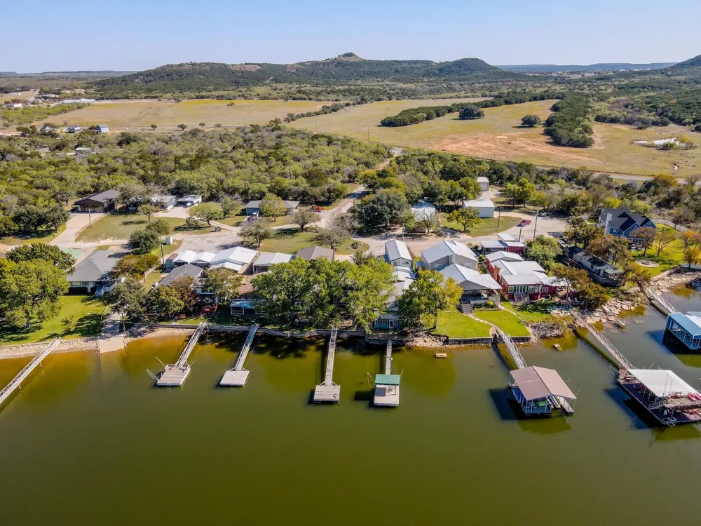 1601 Forum Circle #156 Graford, TX 76449