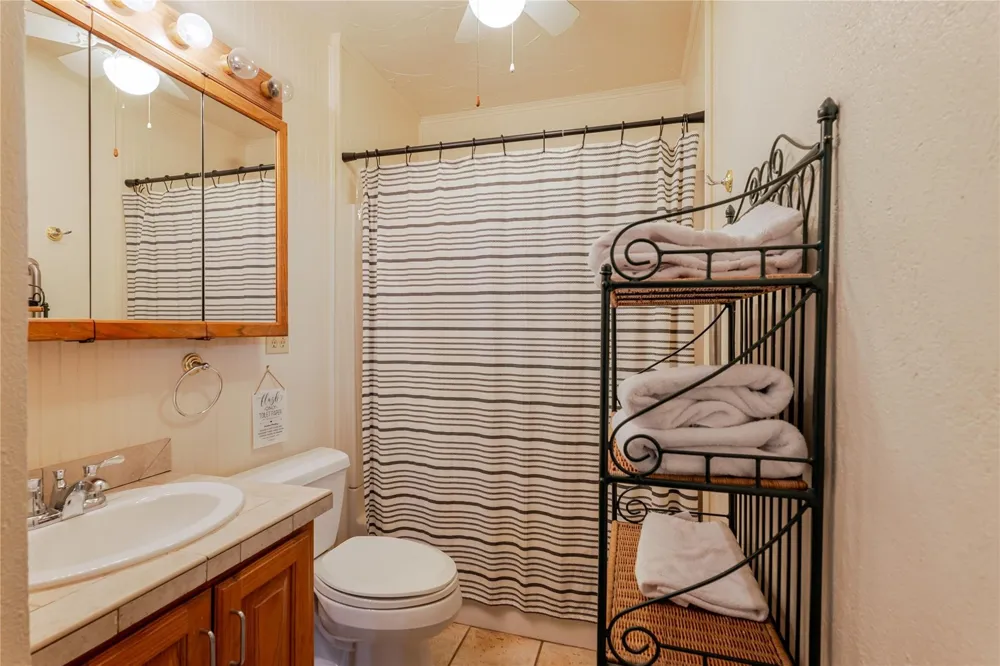 1601 Forum Circle #156 Graford, TX 76449