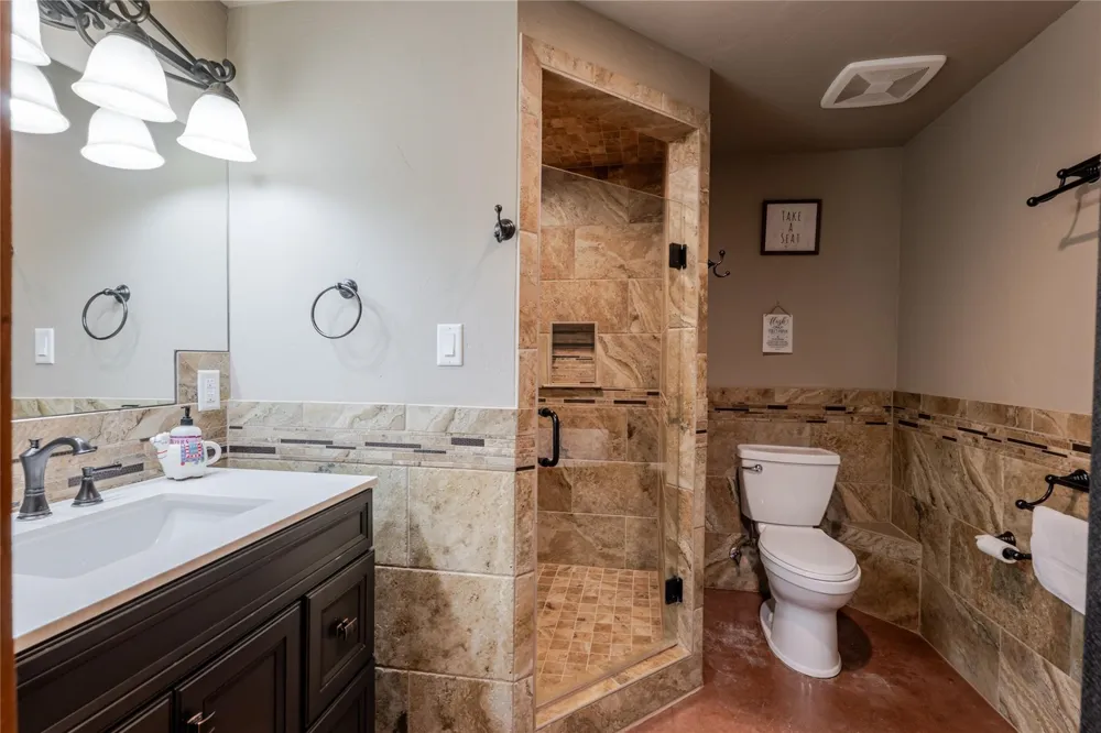 1601 Forum Circle #156 Graford, TX 76449