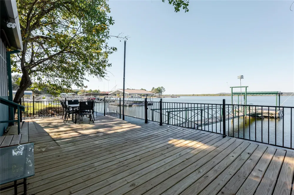 1601 Forum Circle #156 Graford, TX 76449