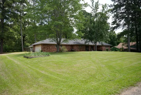 4049 Parkwood Drive