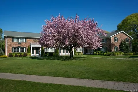 60 Horseblock Road #60-2B