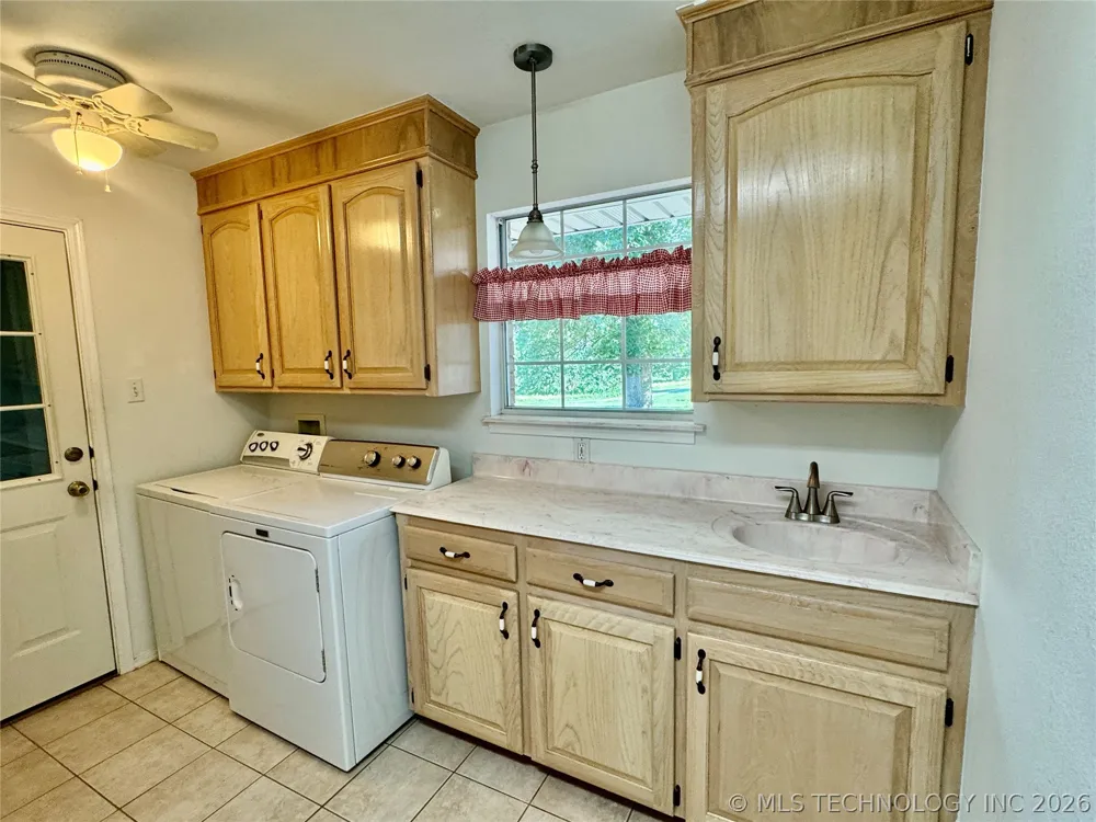23654 State Hwy 32 Marietta, OK 73430