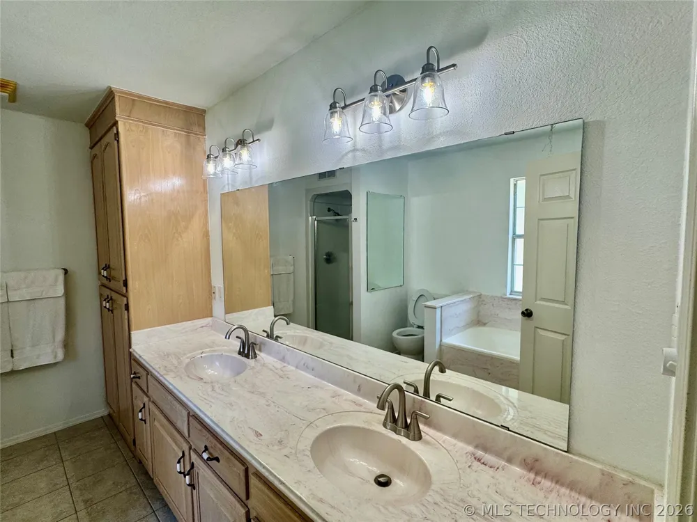 23654 State Hwy 32 Marietta, OK 73430