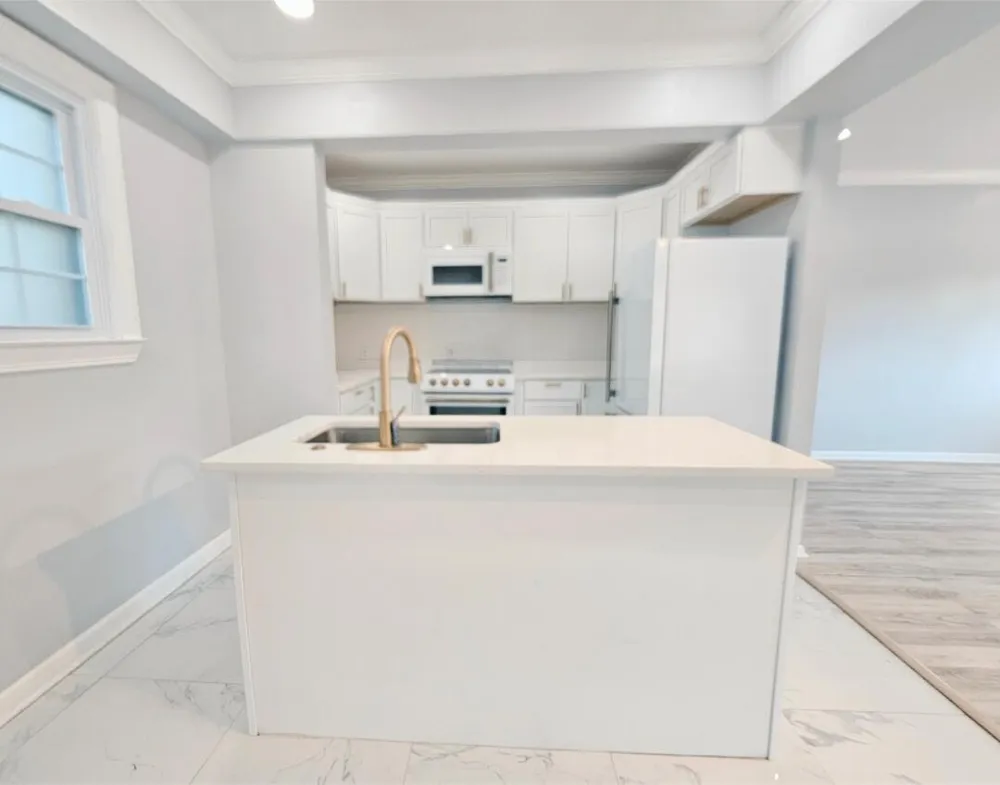 19000 Chandler Park Drive Grosse Pointe Woods City, MI 48236