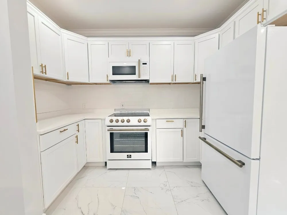 19000 Chandler Park Drive Grosse Pointe Woods City, MI 48236