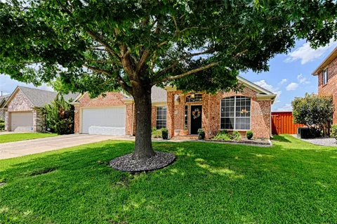 10013 White Lane