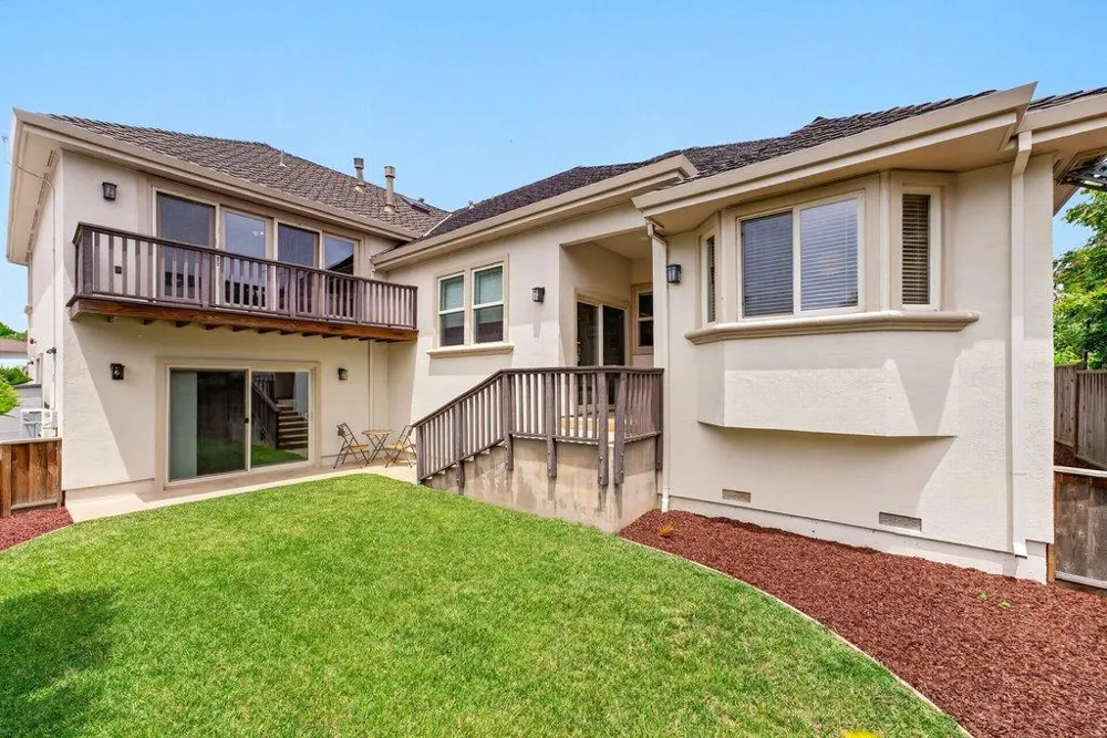 13140 Heritage Circle Royal Oaks, CA 95076