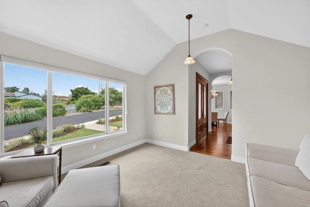 13140 Heritage Circle Royal Oaks, CA 95076