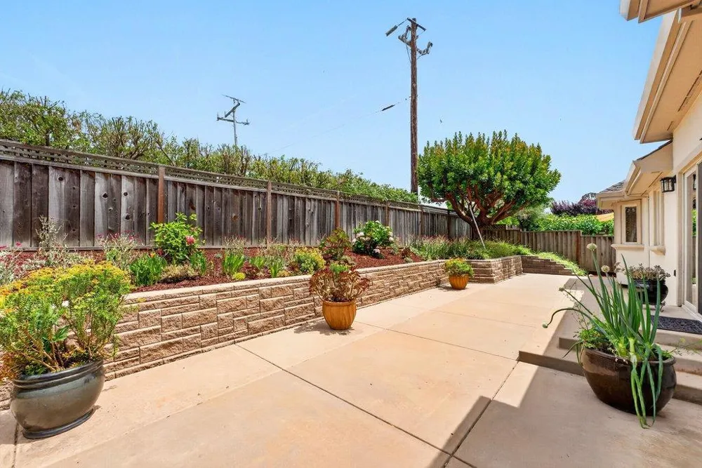 13140 Heritage Circle Royal Oaks, CA 95076