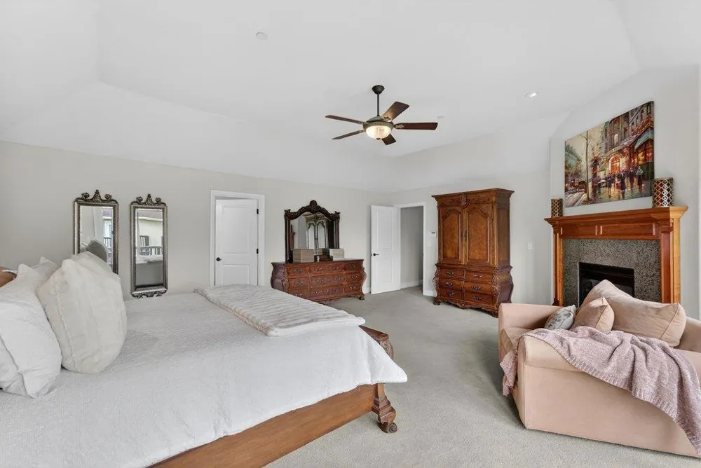 13140 Heritage Circle Royal Oaks, CA 95076