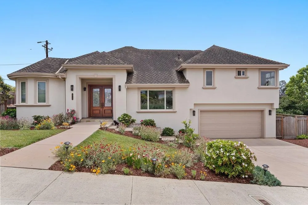 13140 Heritage Circle Royal Oaks, CA 95076