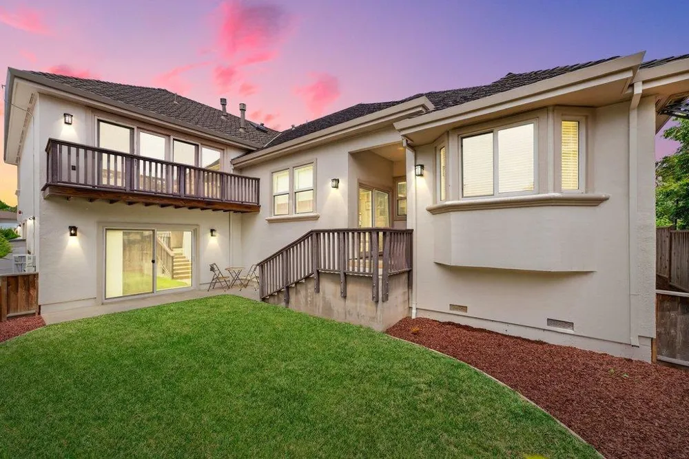 13140 Heritage Circle Royal Oaks, CA 95076