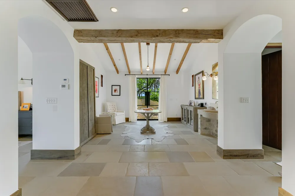 Address Not Shown Dripping Springs, TX 78620