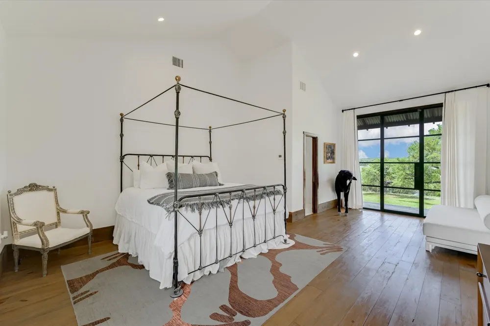 Address Not Shown Dripping Springs, TX 78620