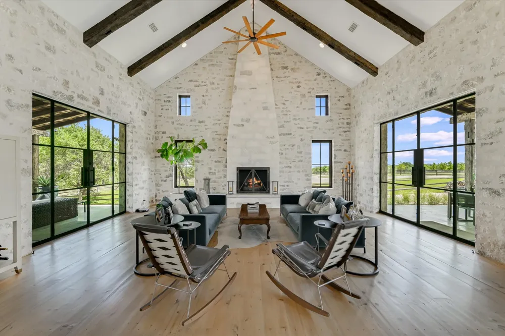 Address Not Shown Dripping Springs, TX 78620