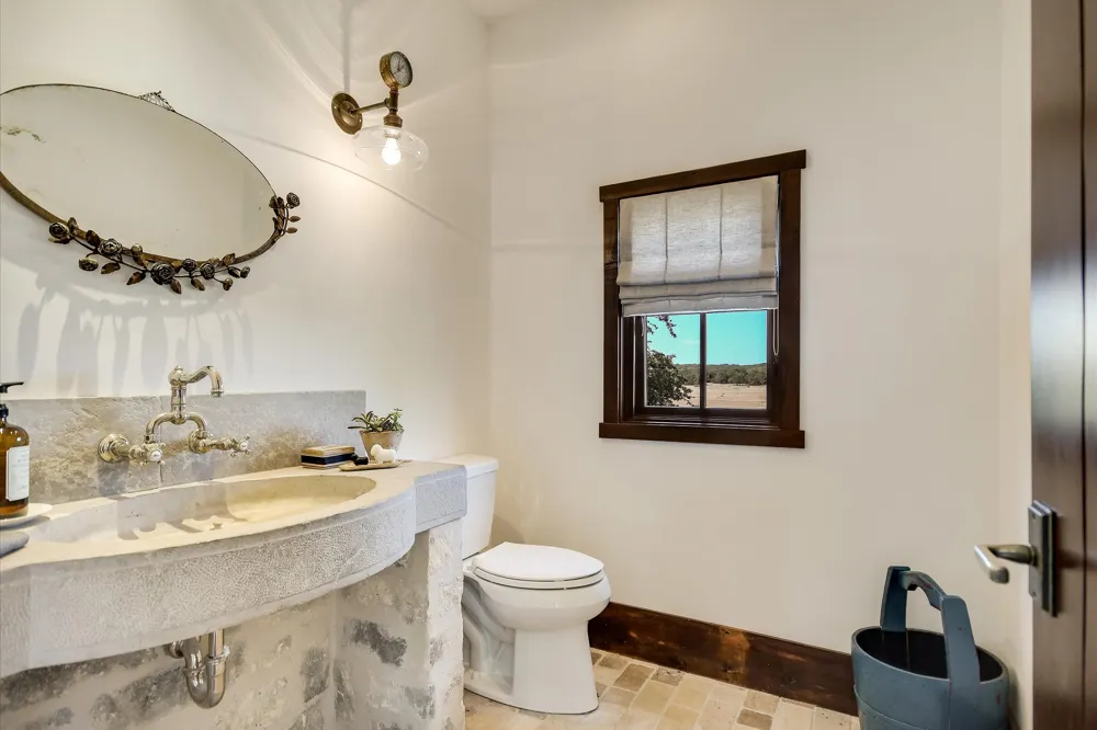 Address Not Shown Dripping Springs, TX 78620