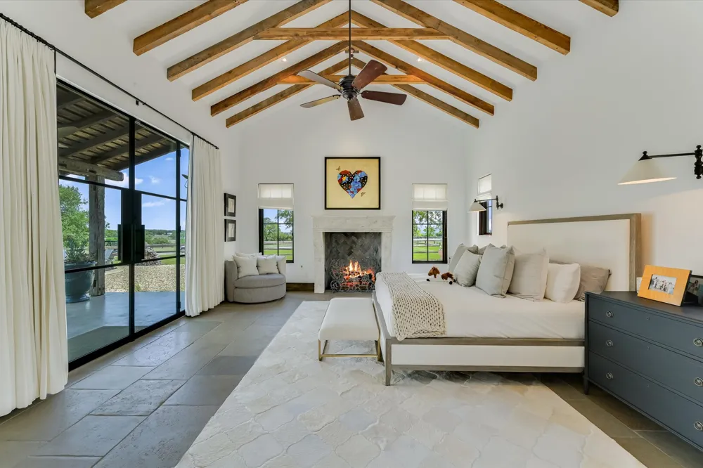 Address Not Shown Dripping Springs, TX 78620