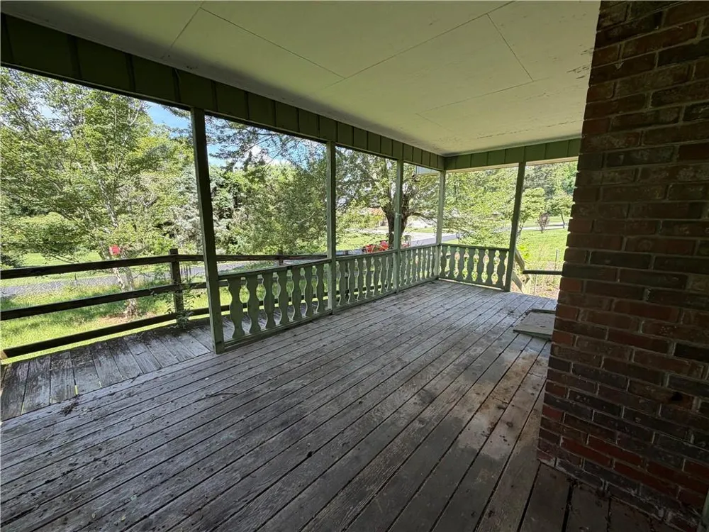 738 Hiawassee Estates Hiawassee, GA 30546