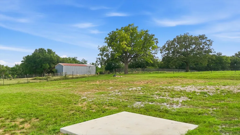 579 County Road 4599 Boyd, TX 76023