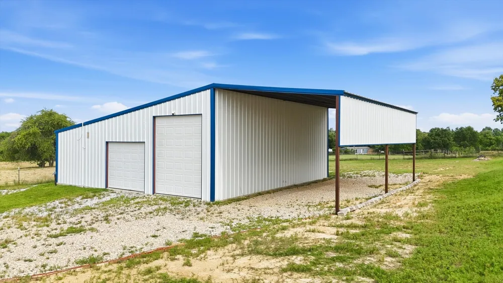 579 County Road 4599 Boyd, TX 76023