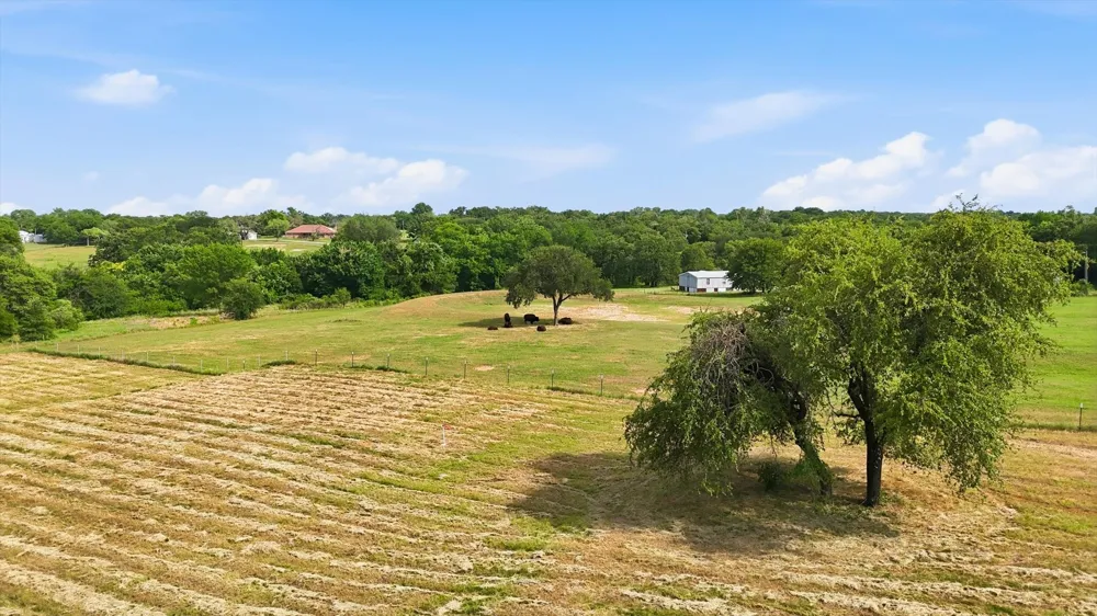 579 County Road 4599 Boyd, TX 76023