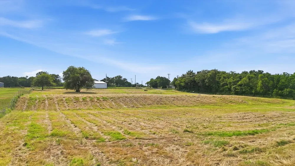 579 County Road 4599 Boyd, TX 76023