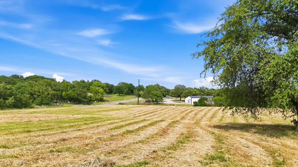 579 County Road 4599 Boyd, TX 76023