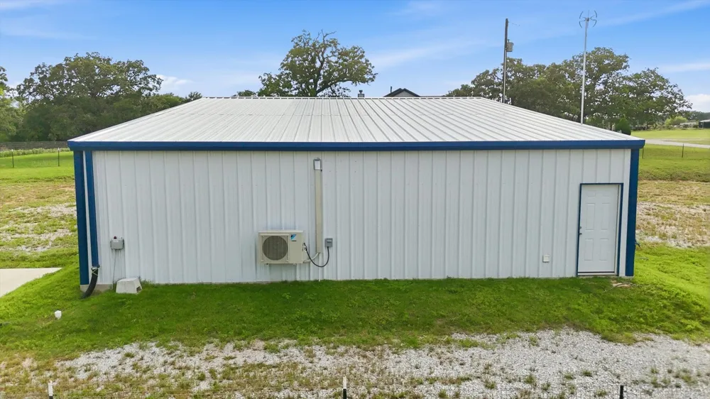 579 County Road 4599 Boyd, TX 76023