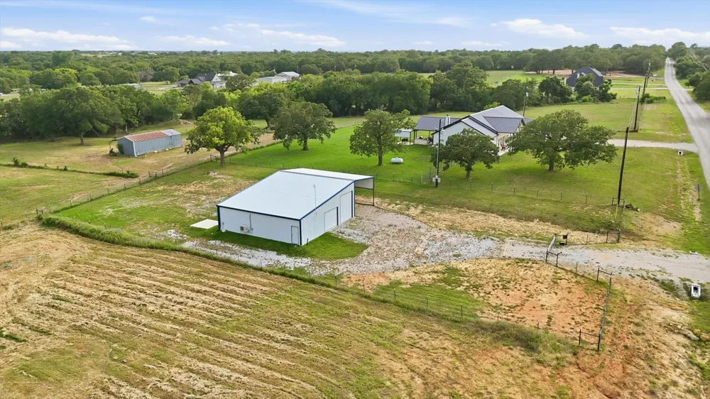 579 County Road 4599 Boyd, TX 76023