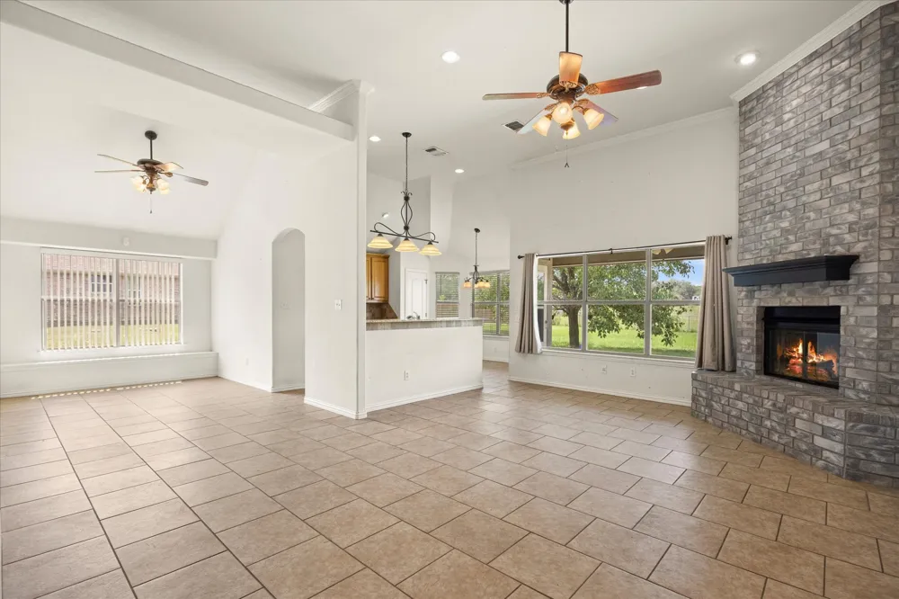 1904 Lazy Court Granbury, TX 76048