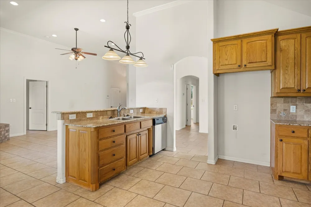 1904 Lazy Court Granbury, TX 76048