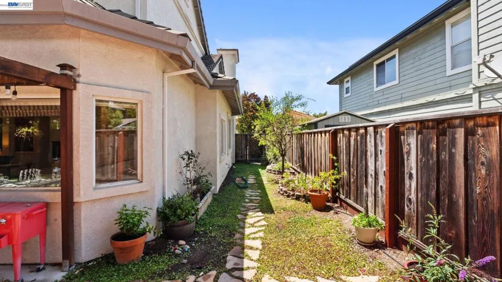 1225 Riesling Cir. Livermore, CA 94550