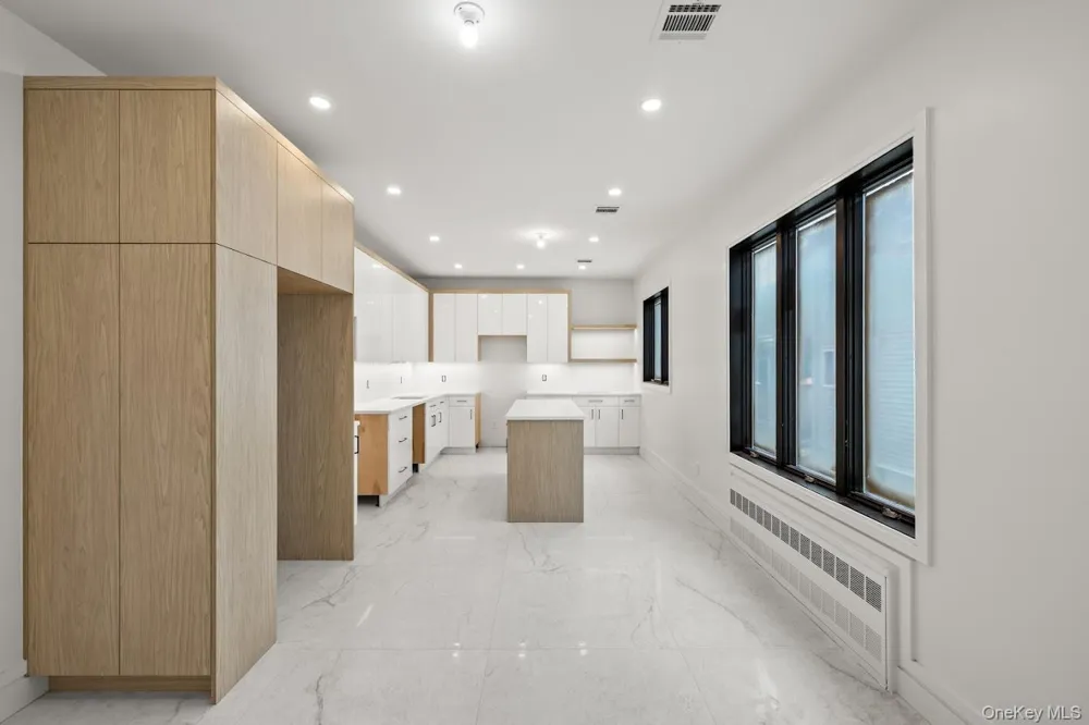 35 Prospect Street #113 Spring Valley, NY 10977