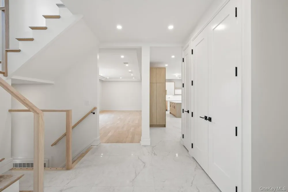 35 Prospect Street #113 Spring Valley, NY 10977