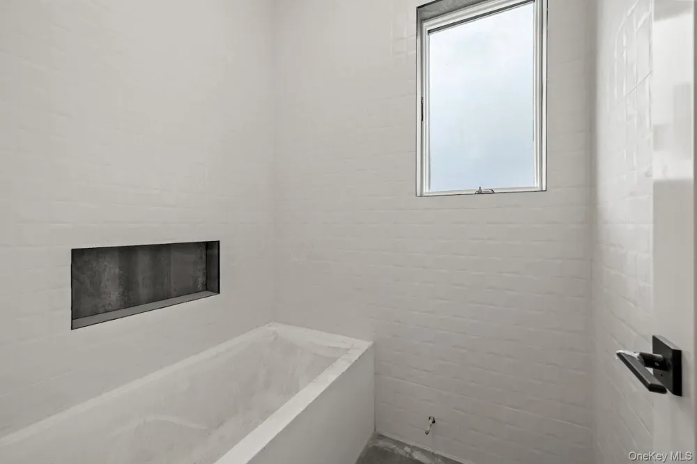 35 Prospect Street #113 Spring Valley, NY 10977