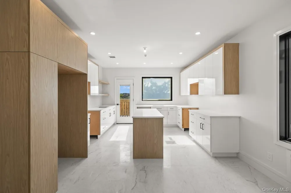35 Prospect Street #111 Spring Valley, NY 10977