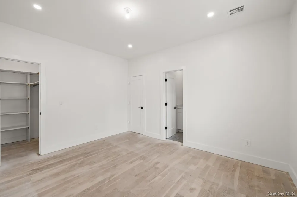 35 Prospect Street #111 Spring Valley, NY 10977