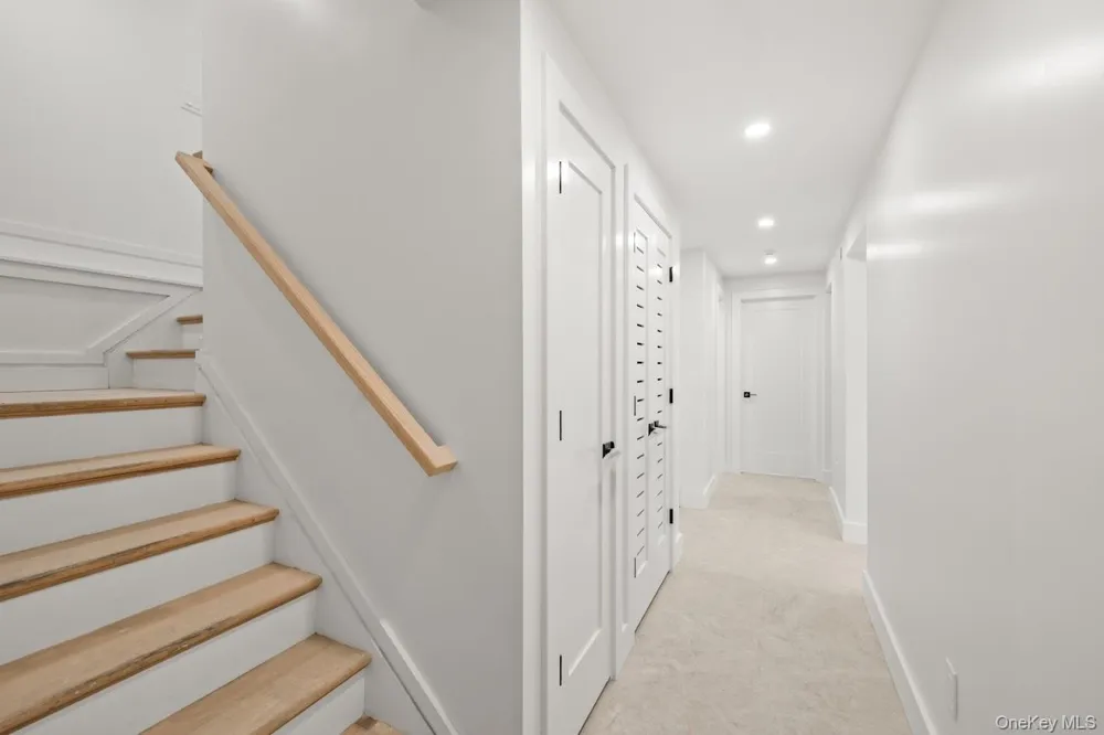 35 Prospect Street #111 Spring Valley, NY 10977