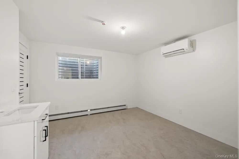 35 Prospect Street #111 Spring Valley, NY 10977