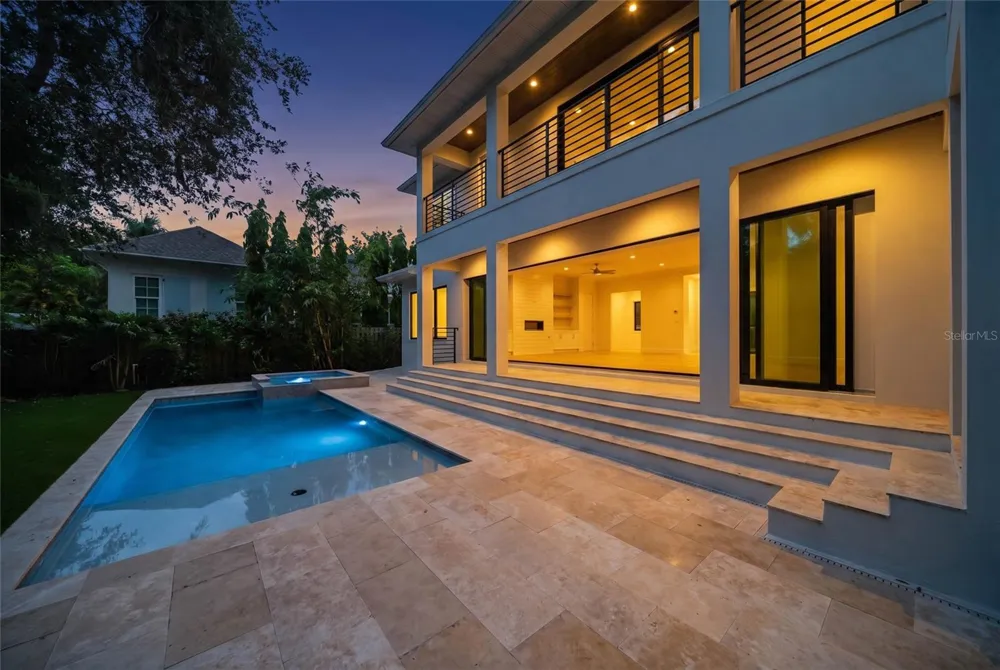 3800 FLORES AVENUE Sarasota, FL 34239