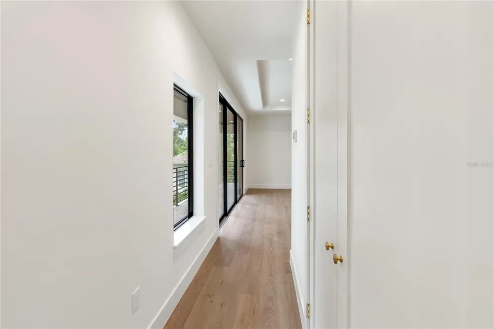 3800 FLORES AVENUE Sarasota, FL 34239