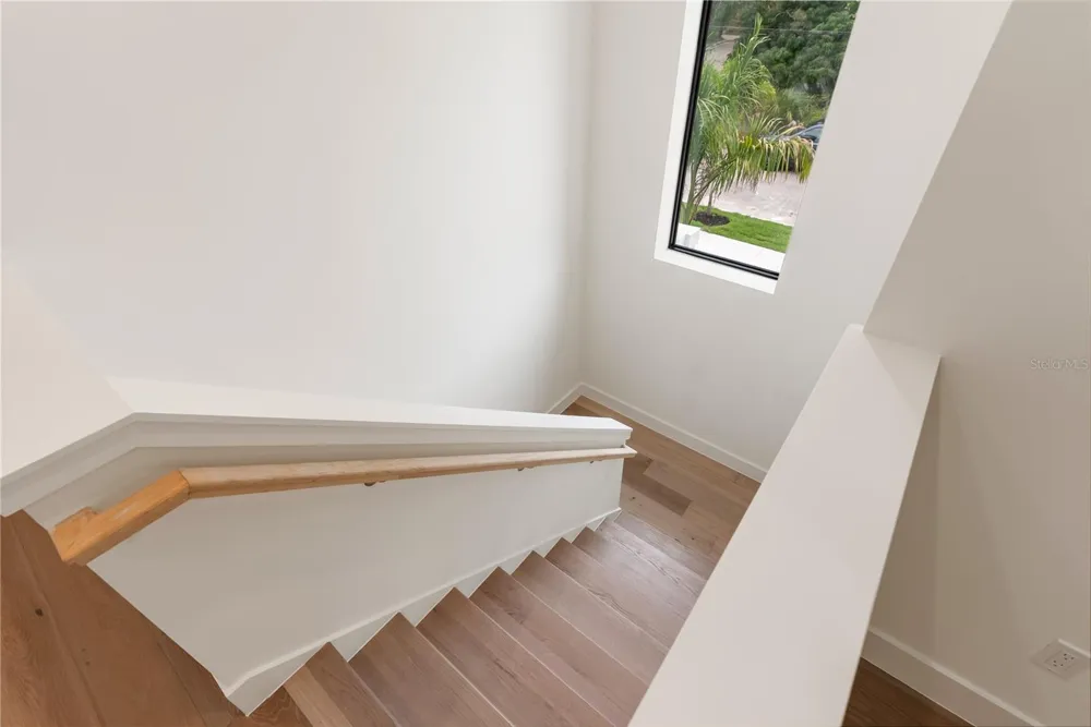 3800 FLORES AVENUE Sarasota, FL 34239
