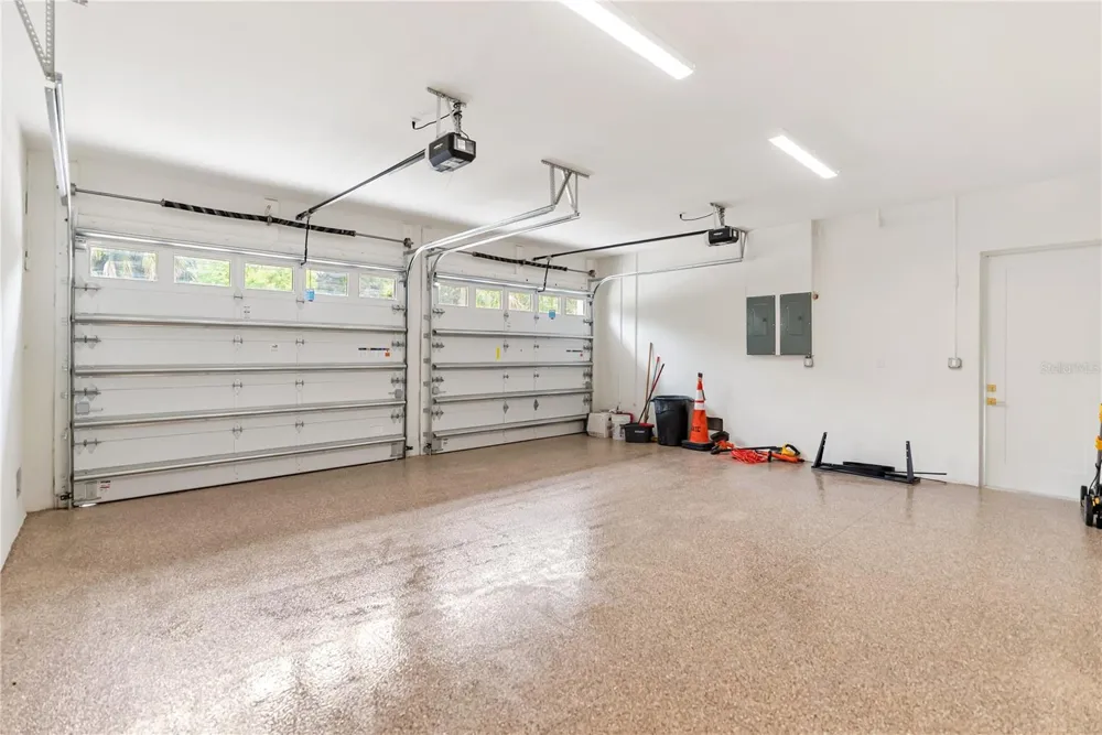 3800 FLORES AVENUE Sarasota, FL 34239