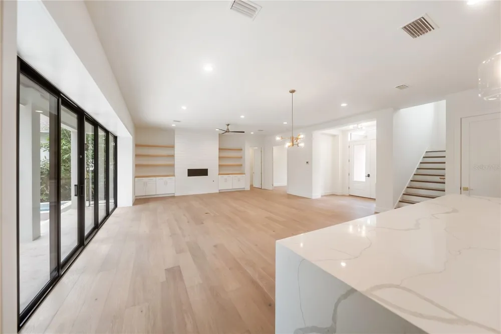 3800 FLORES AVENUE Sarasota, FL 34239