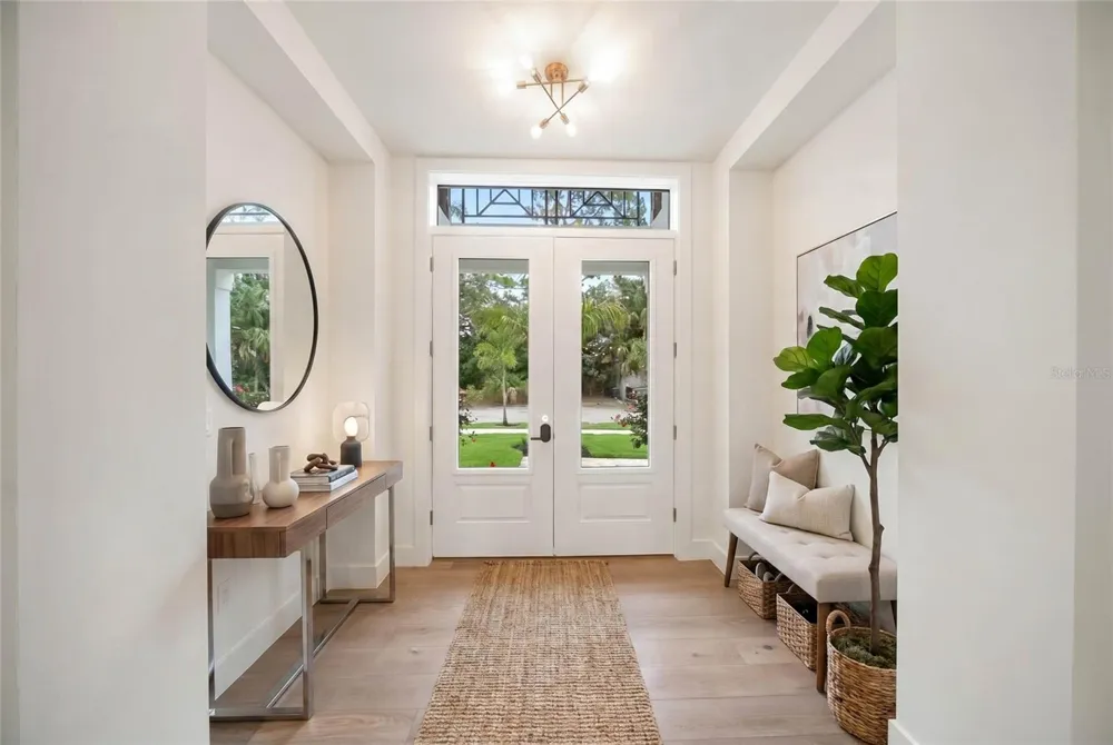 3800 FLORES AVENUE Sarasota, FL 34239