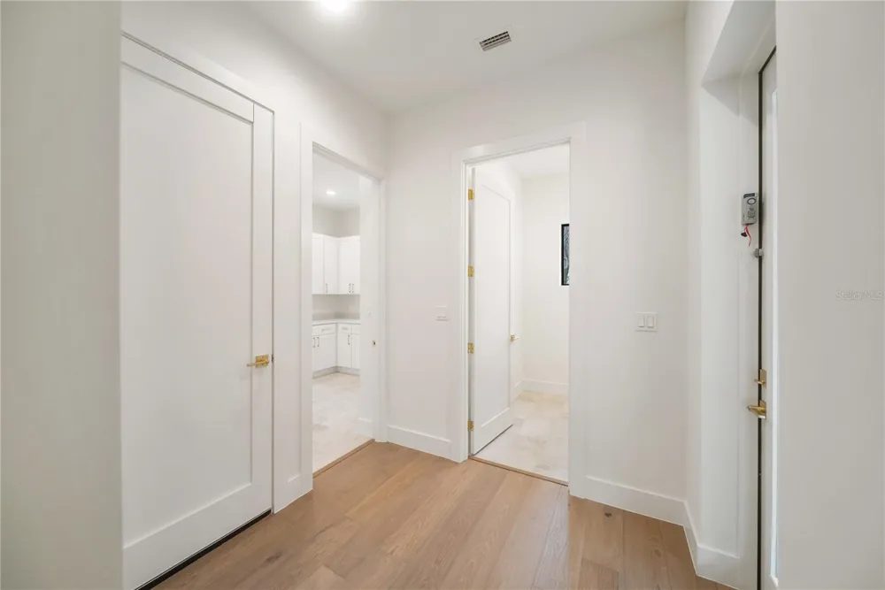 3800 FLORES AVENUE Sarasota, FL 34239