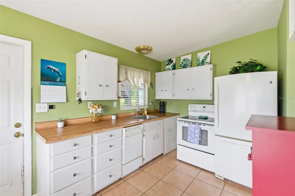 100 AVERY AVENUE Crystal Beach, FL 34681