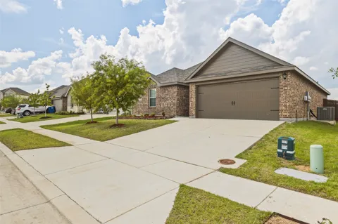 1210 Grand View Drive